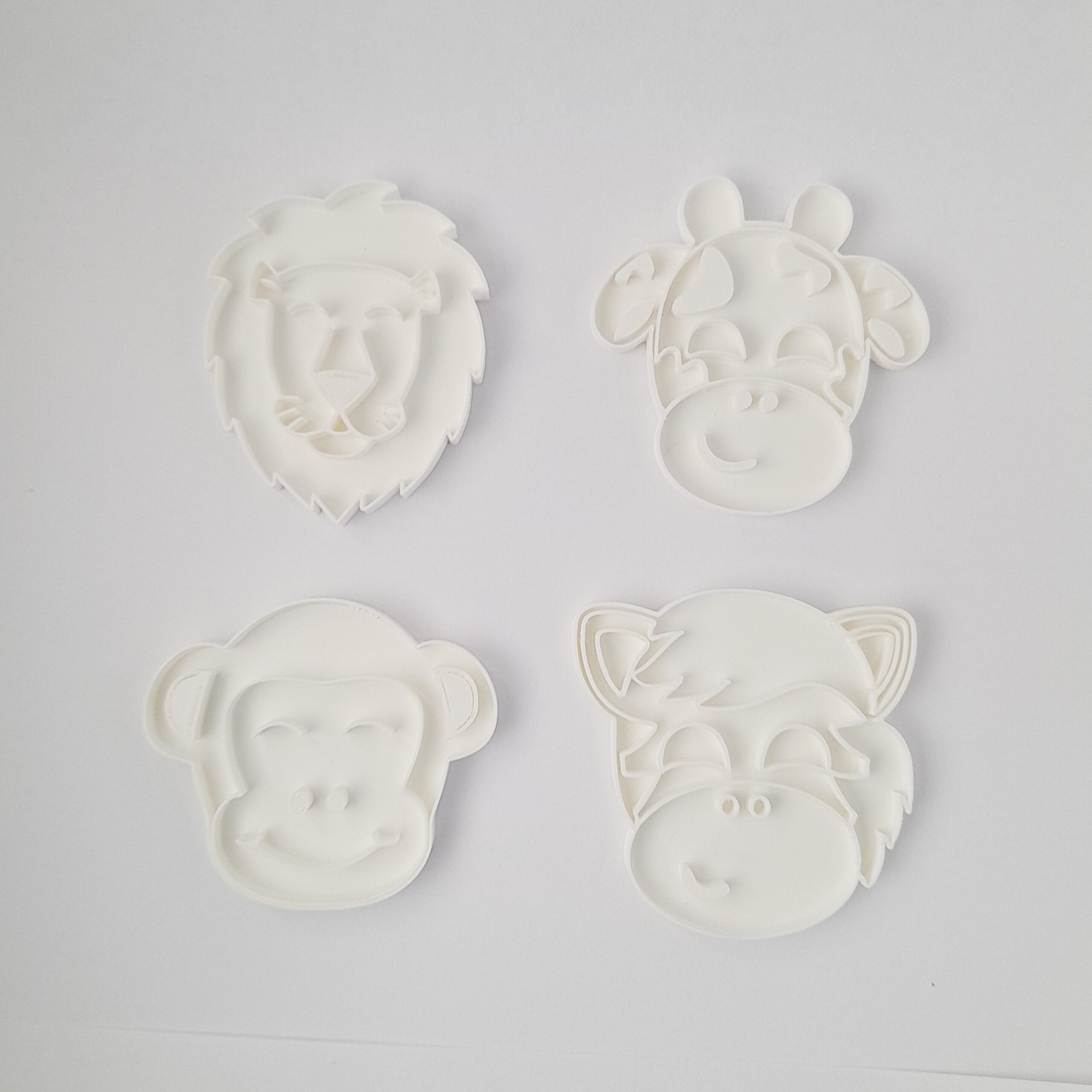 KREATIVNI SLATKIŠI Modle za kolače i ukrase Safari životinje, 5 cm, 4 komad, Bela