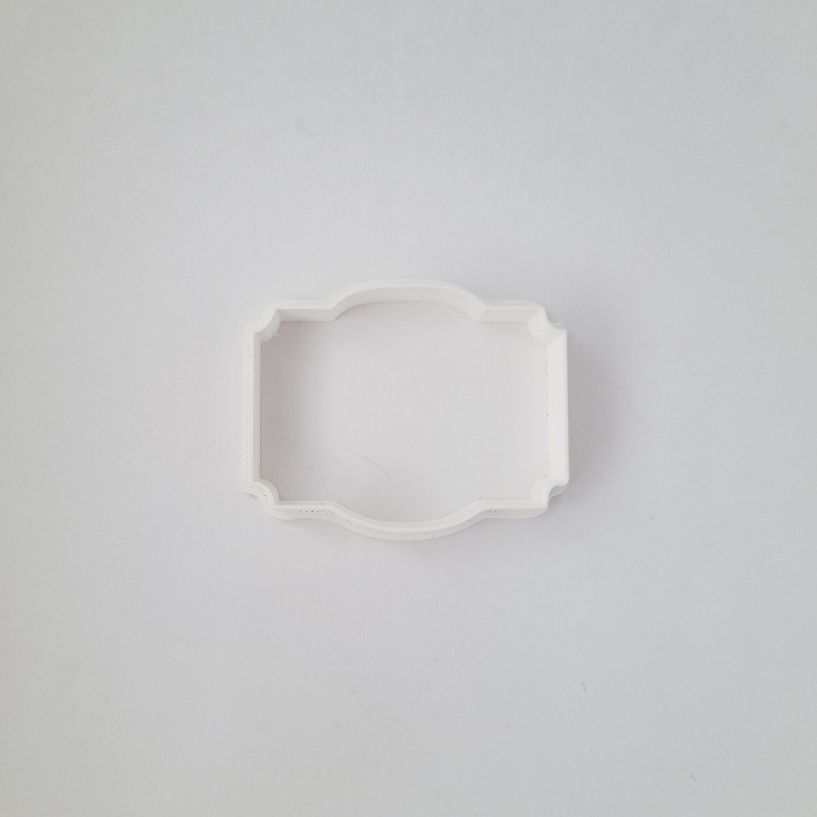 KREATIVNI SLATKIŠI Modla za kolače i ukrase Klasični ram, 6 cm, Bela