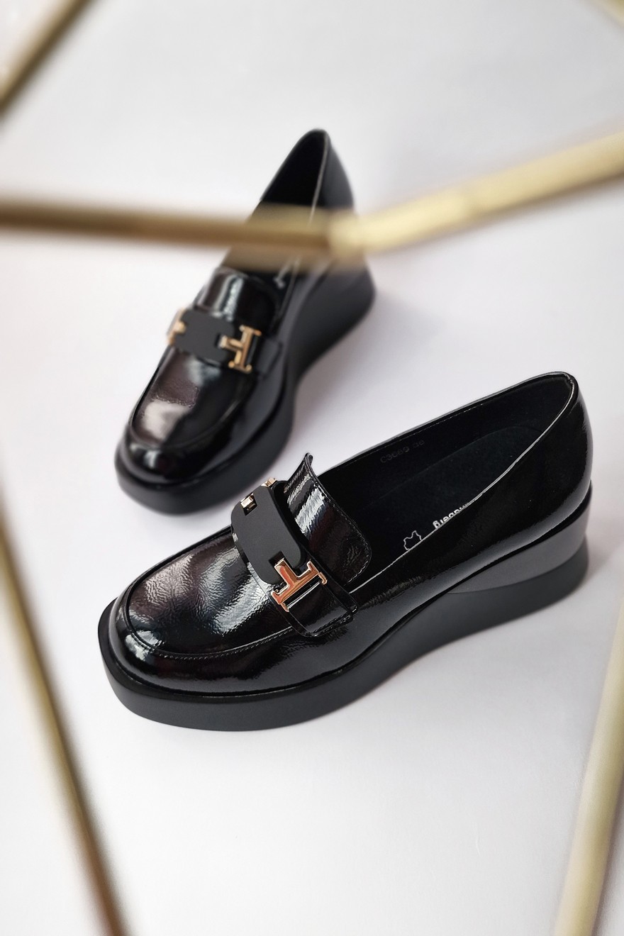 EMELIE STRANDBERG Ženske cipele sa platformom, Lakovane, Crne