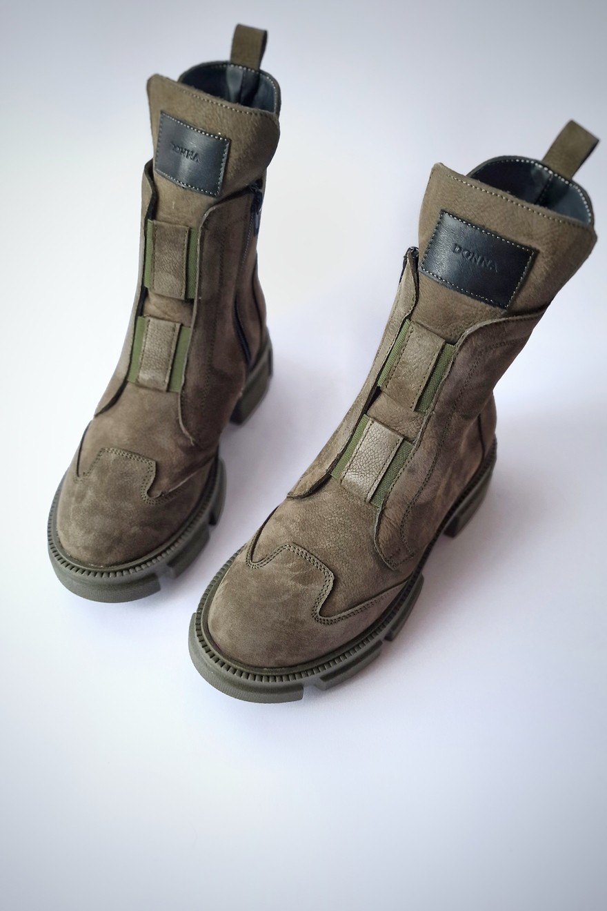 Ženske kožne čizme, Maslinaste