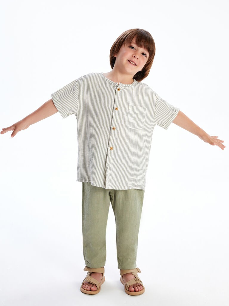 LC Waikiki Komplet za dečake S57351Z1-SWB, Košulja i pantalone, Zeleni