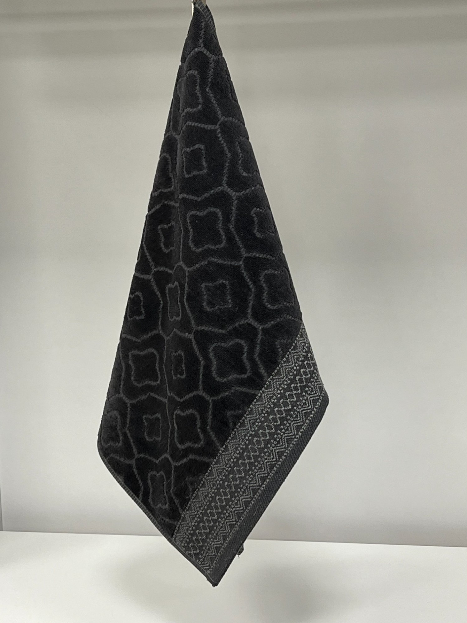 VIKTORIJA Peškir Stock 50x80cm S56 Dezen, Crni