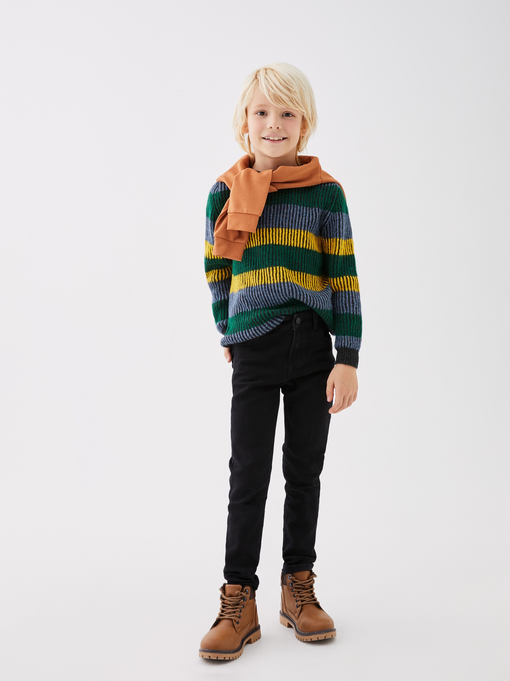 LC Waikiki Farmerke za dečake S35160Z4-326, Crne