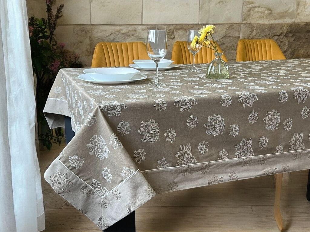 Viktorija Stolnjak Nisan, 160x220 cm, Braon