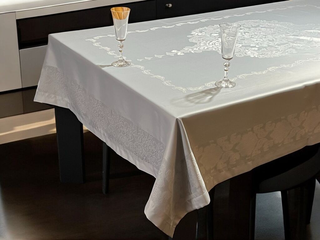 Viktorija Stolnjak Kruna, 160x220 cm, Sivi