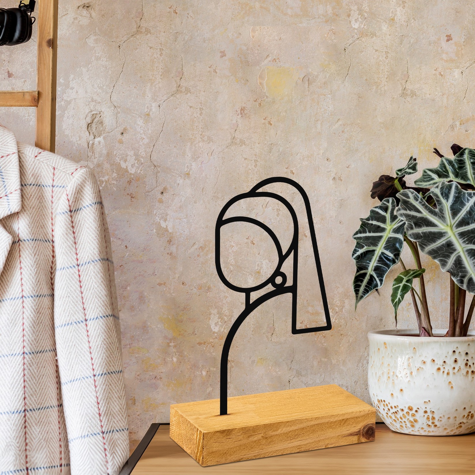 Aberto Design Dekorativna figura Pearl, 24x8x17 cm, Crna