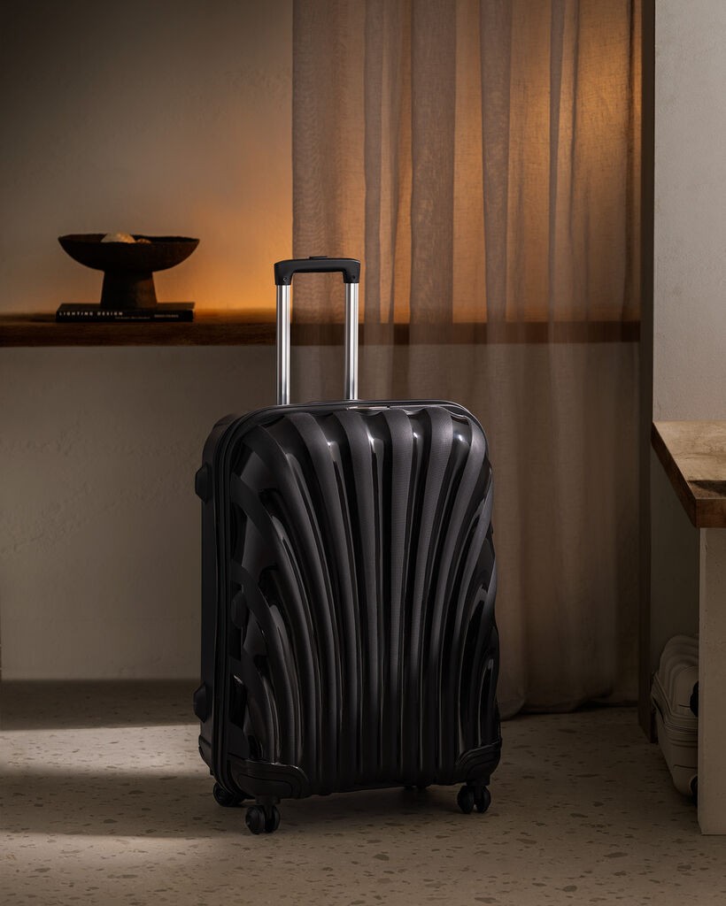 Madame Coco Kofer, 50x32x75cm, Crn