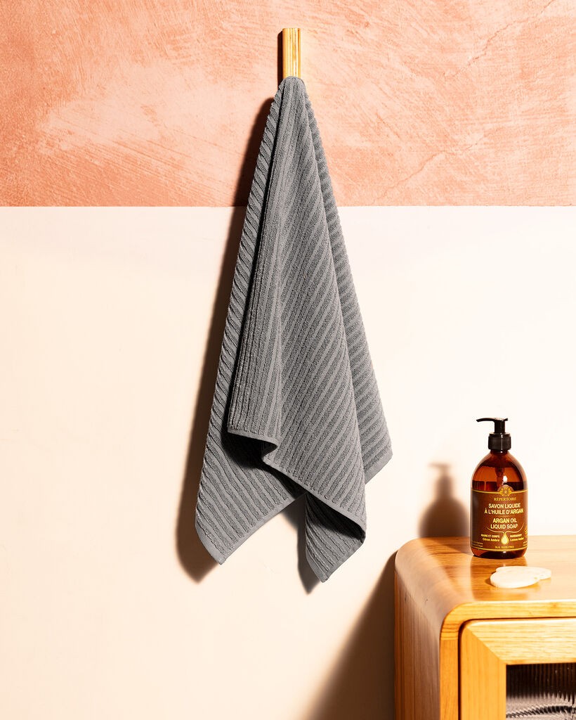 Madame Coco Peškir za lice Carla, 50x85cm, Sivi