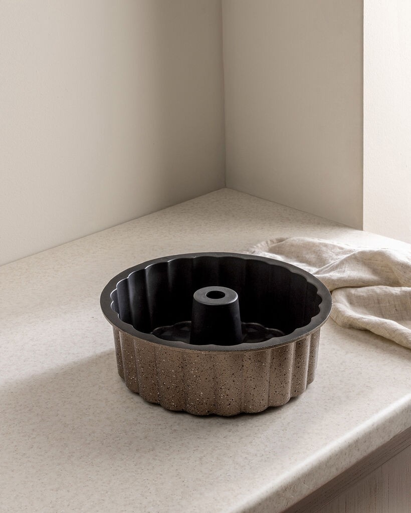 Madame Coco Modla za kolače Melay, 25x25x8cm, Crna