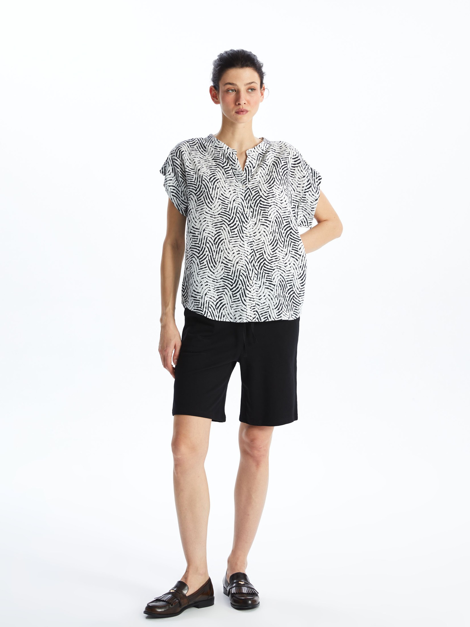 LC Waikiki Ženski šorts S4IM46Z8-CVL, Crna