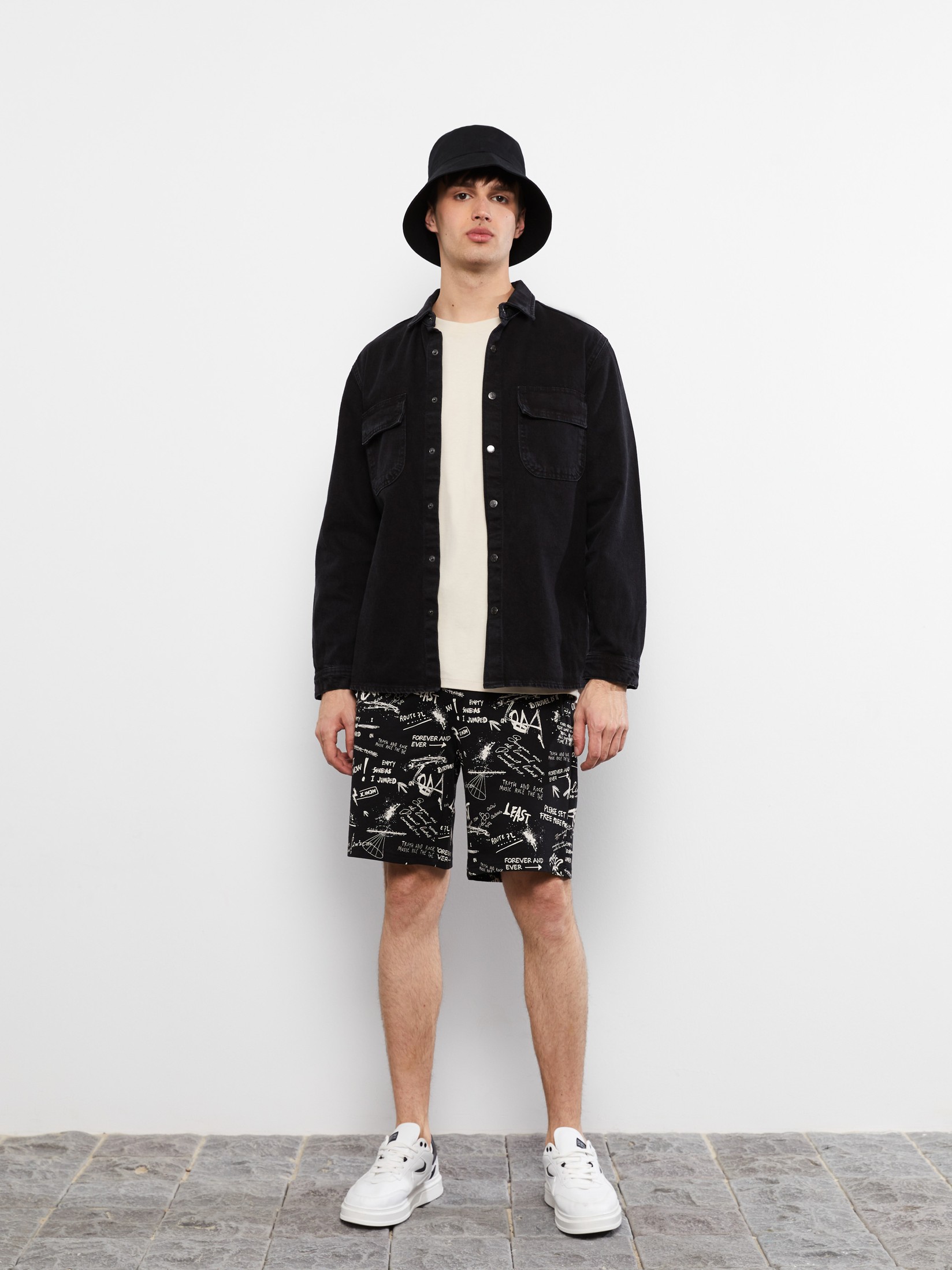 LC Waikiki Muški šorc S27645Z8-CVL, Crni