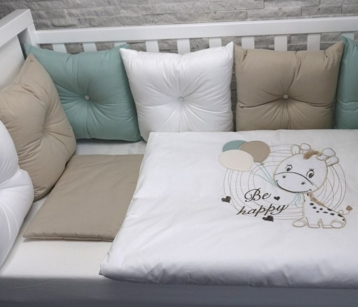 DEKSI Posteljina sa ogradicom od jastučića Tri Drugara 120x60cm bež