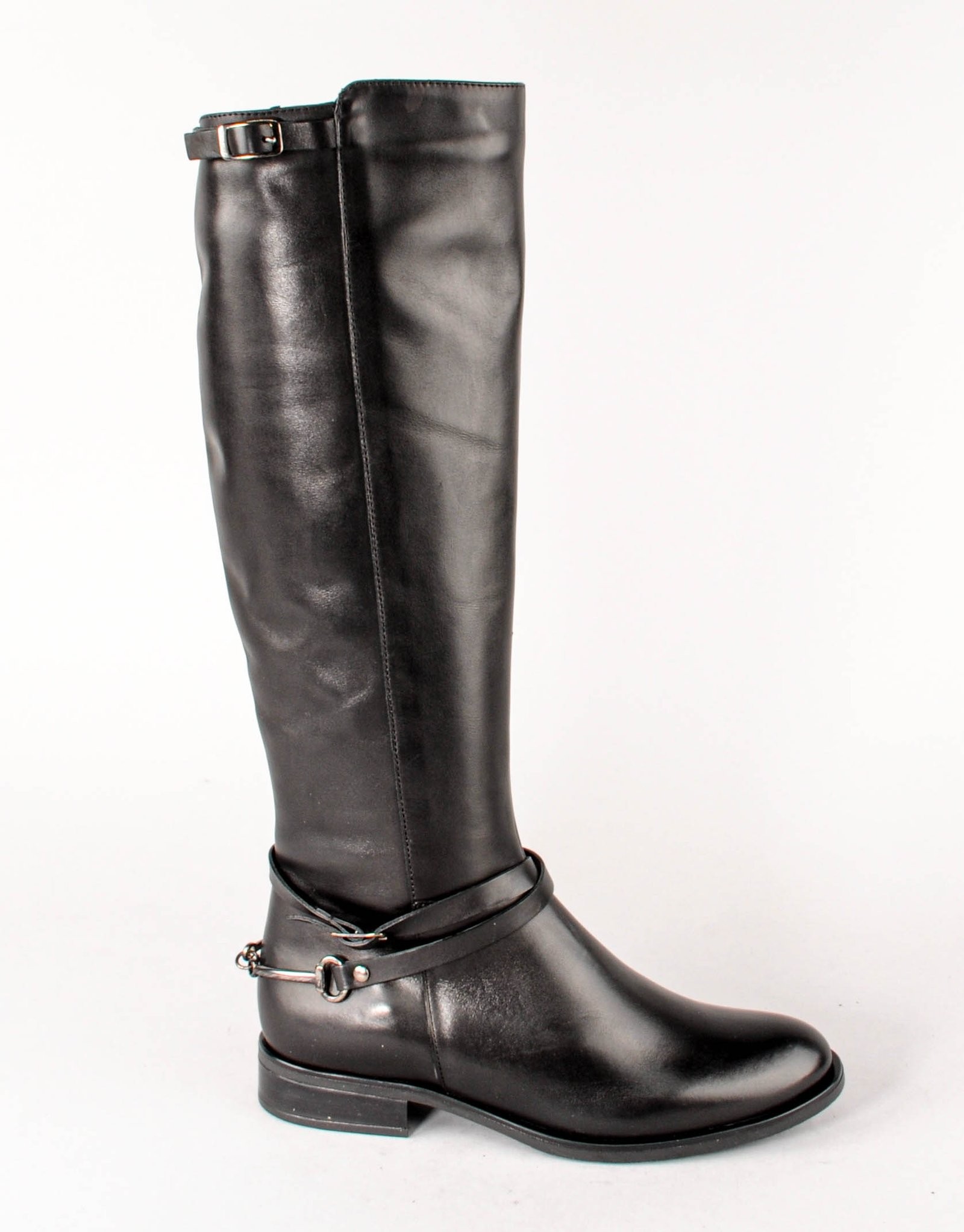 Paar Ženske kožne čizme 7040-1, Ravne, Crne