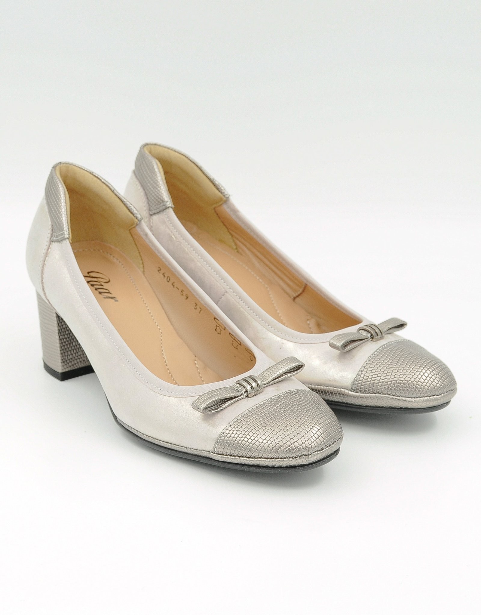 Paar Ženske kožne cipele na štiklu 2404-59, Sive