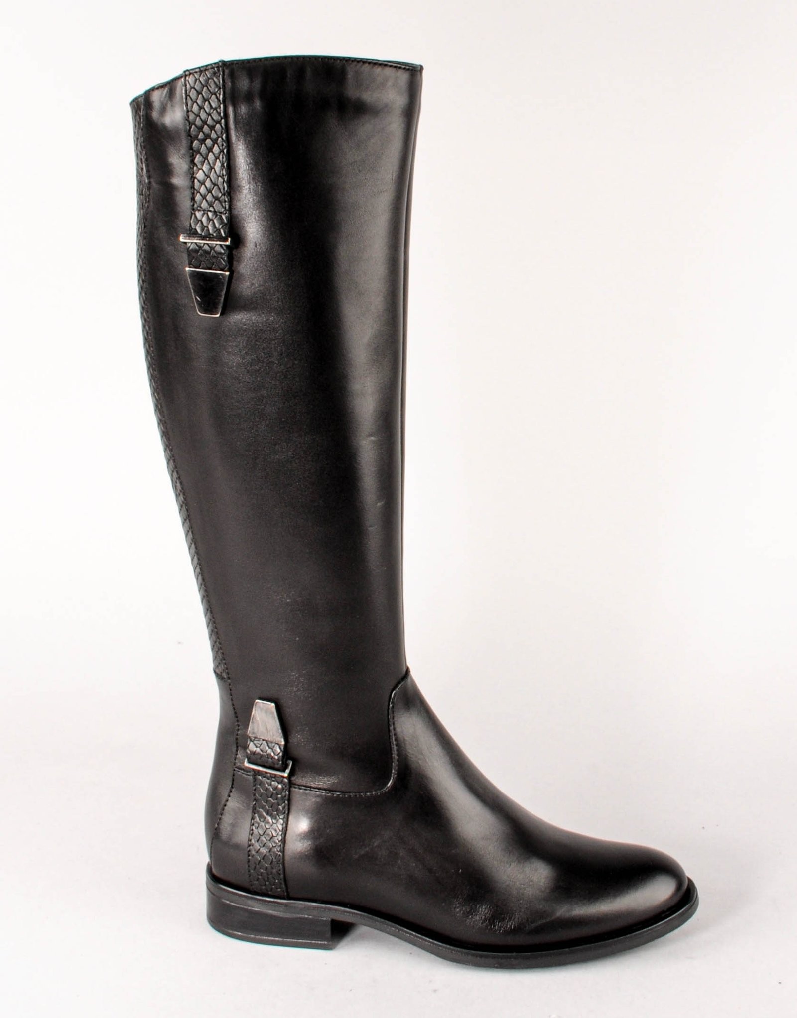 Paar Ženske kožne čizme 7013-1, Ravne, Crne