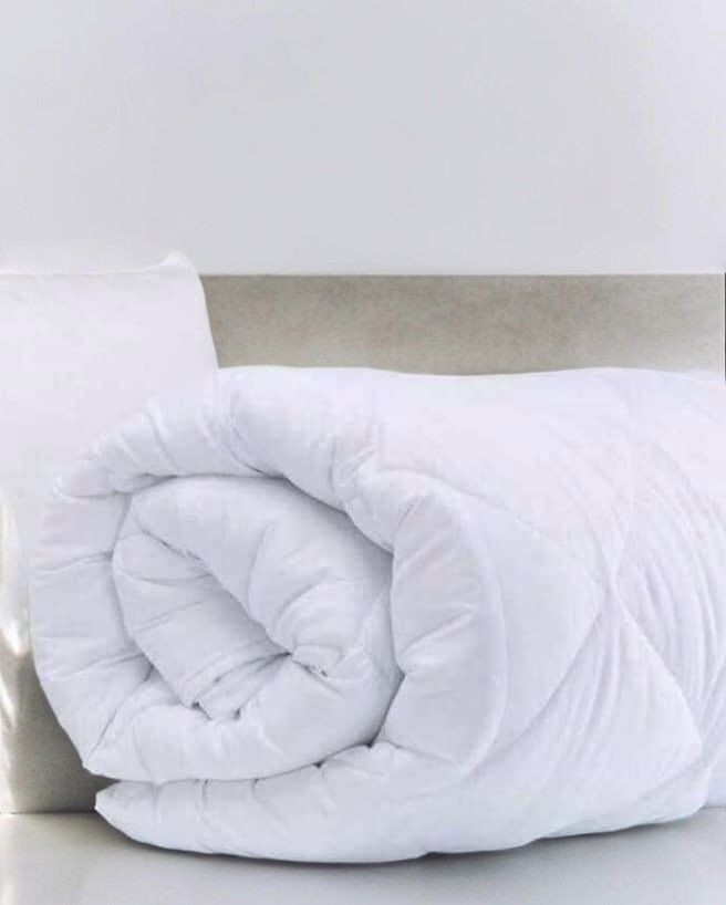 Viktorija Prekrivač Glat 200x200cm, Beli