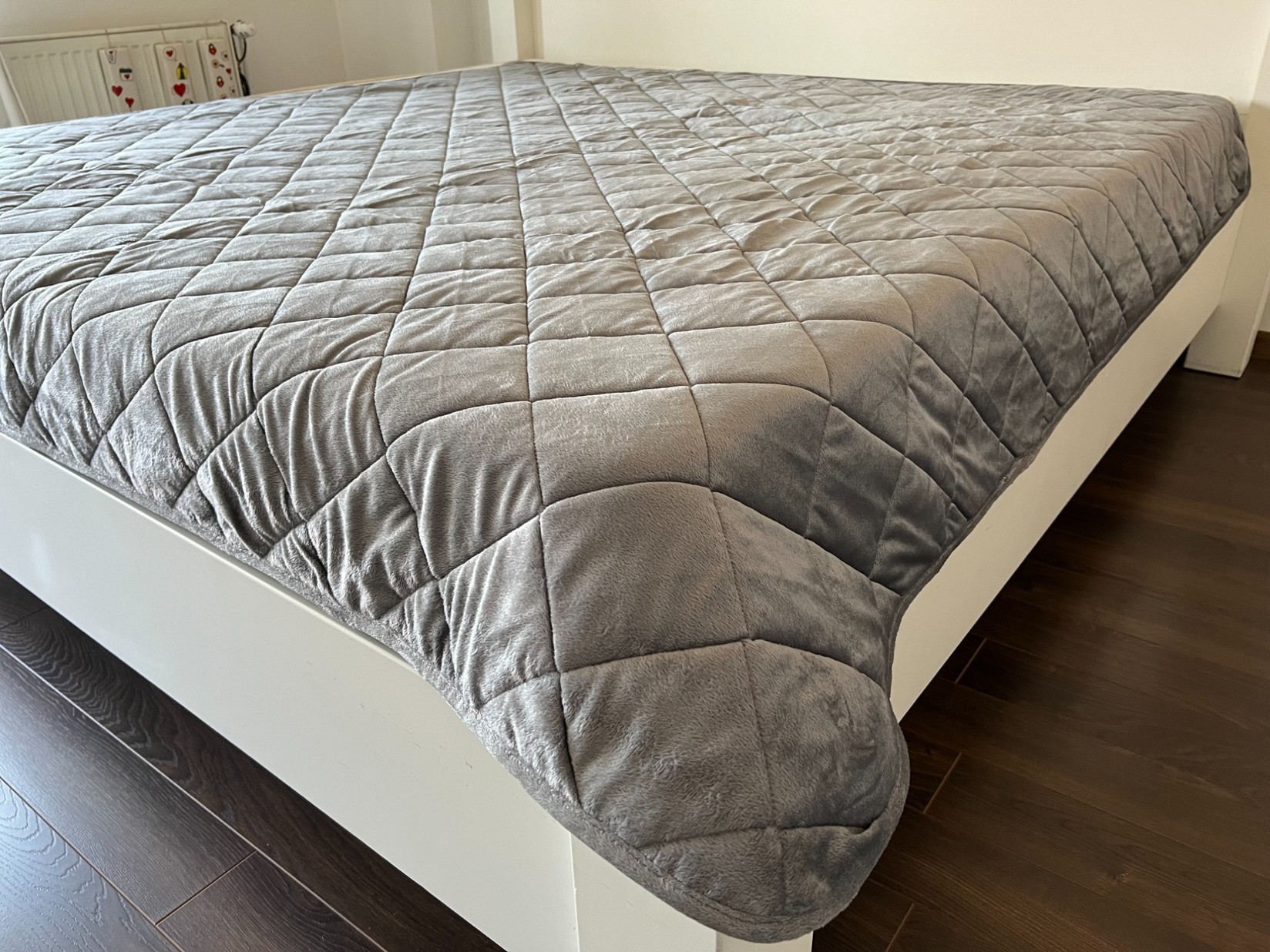 Viktorija Mekani prekrivač Soft cover  200x200cm, Sivi