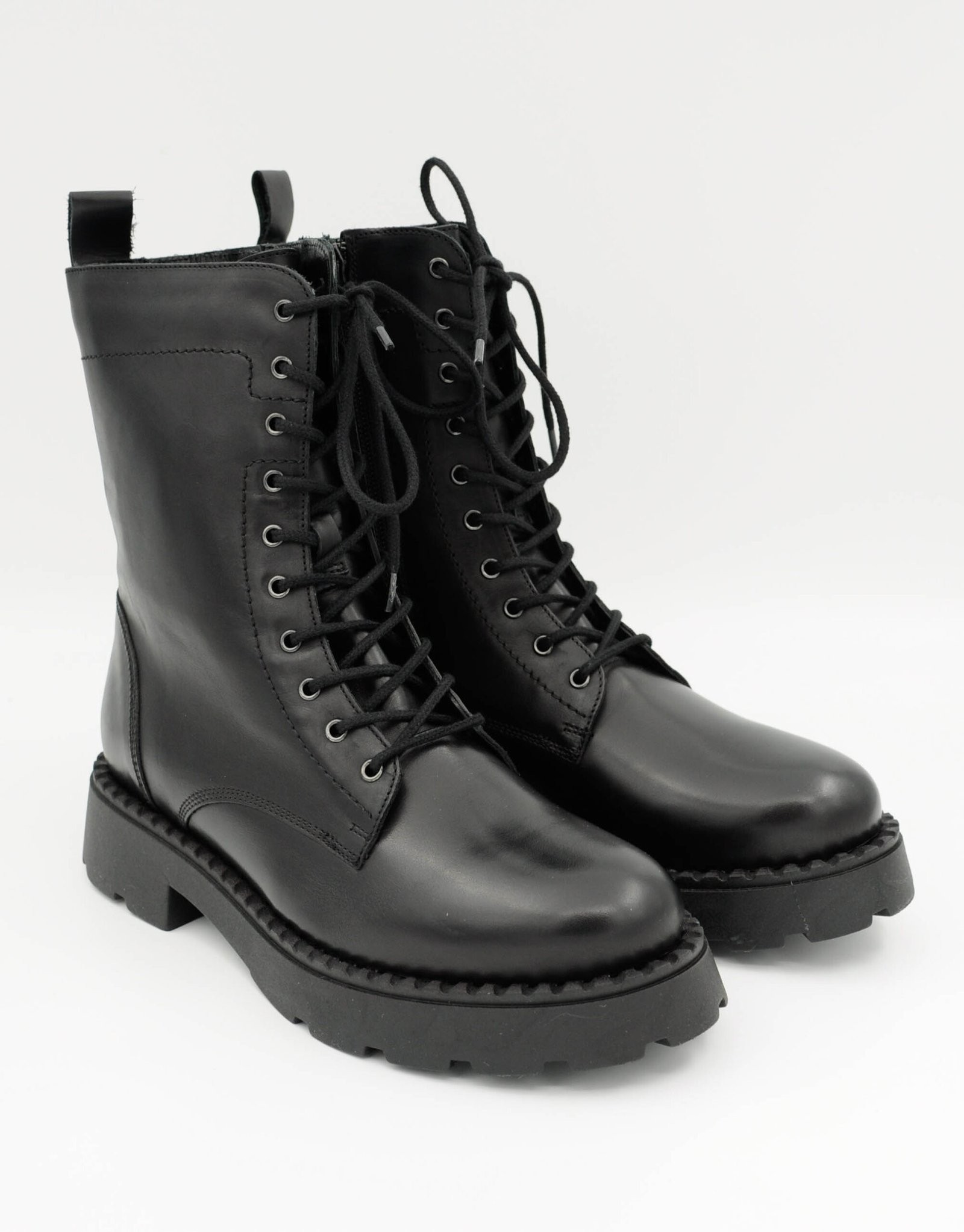 Paar Ženske kožne čizme 53905-1, Crne