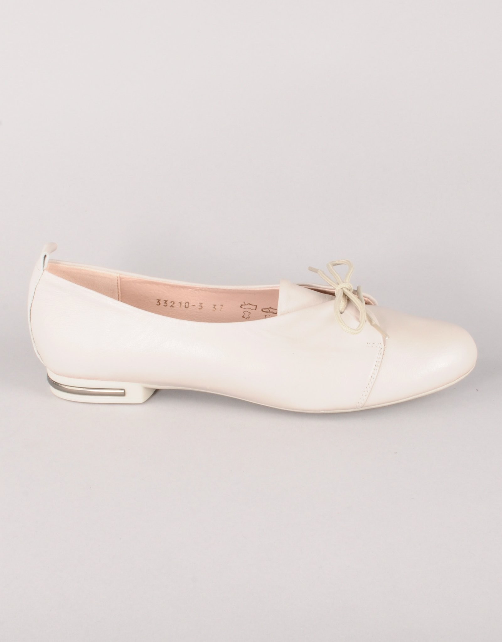 Paar Ženske kožne cipele 33210-3, Bele
