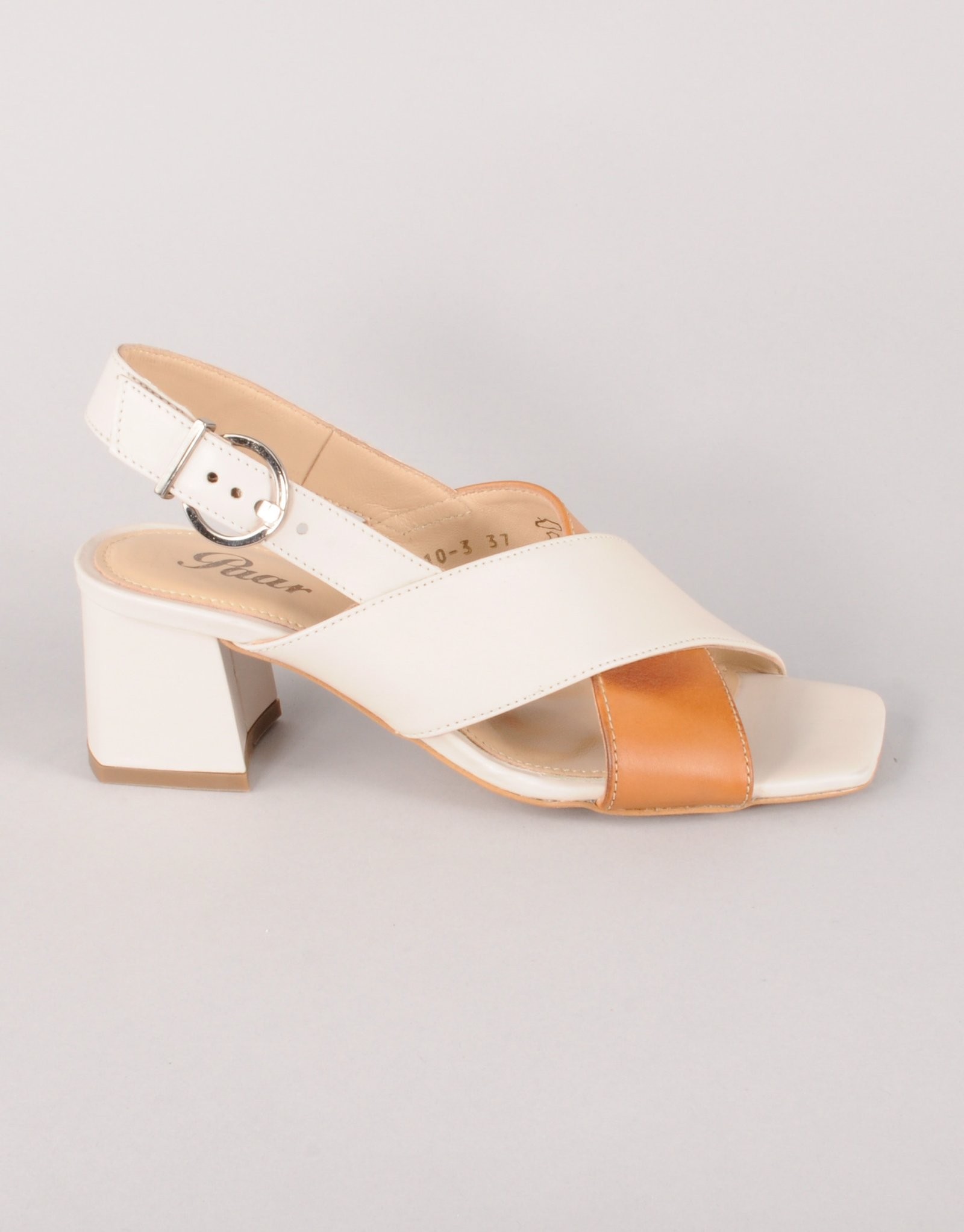 Paar Ženske kožne sandale na štiklu, Smeđe