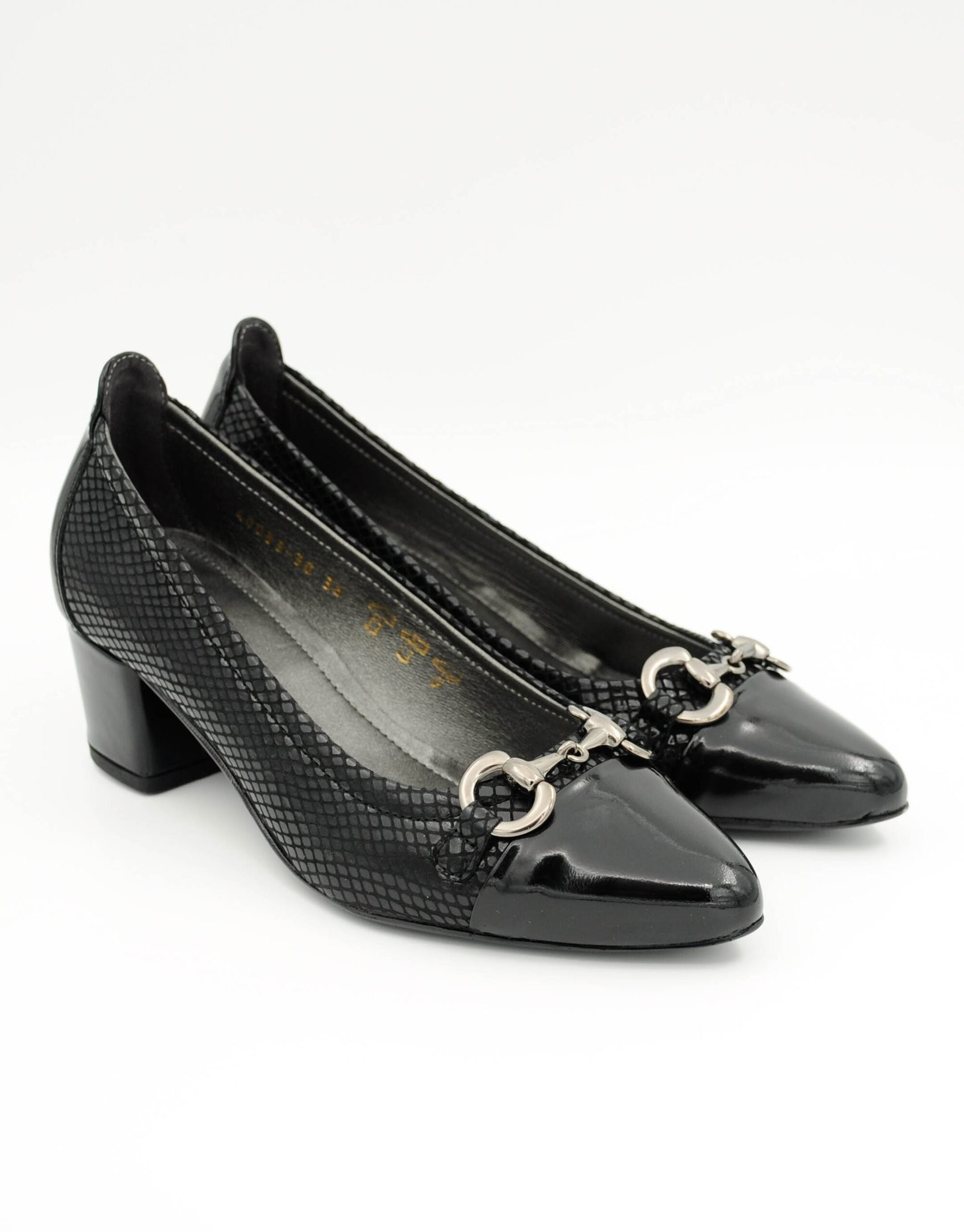 Paar Ženske kožne cipele sa petom 40033-30, Crne