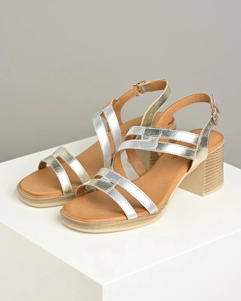Ženske sandale na štiklu11002 Srebrne