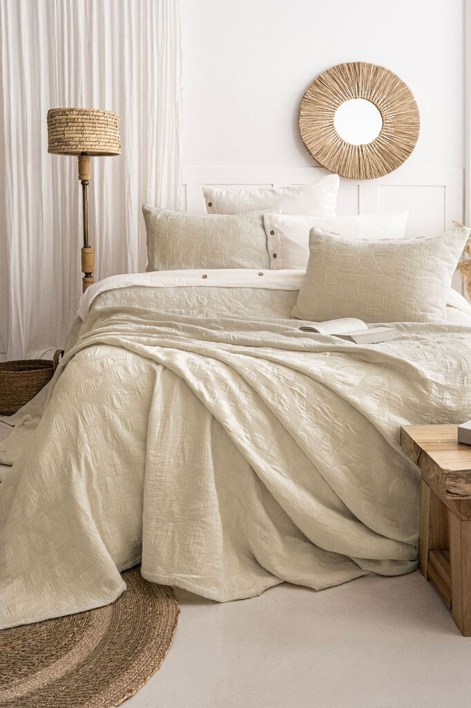 L'essentiel Maison Set Prekrivač i jastučnice Bambi, 240x260 cm, Bež