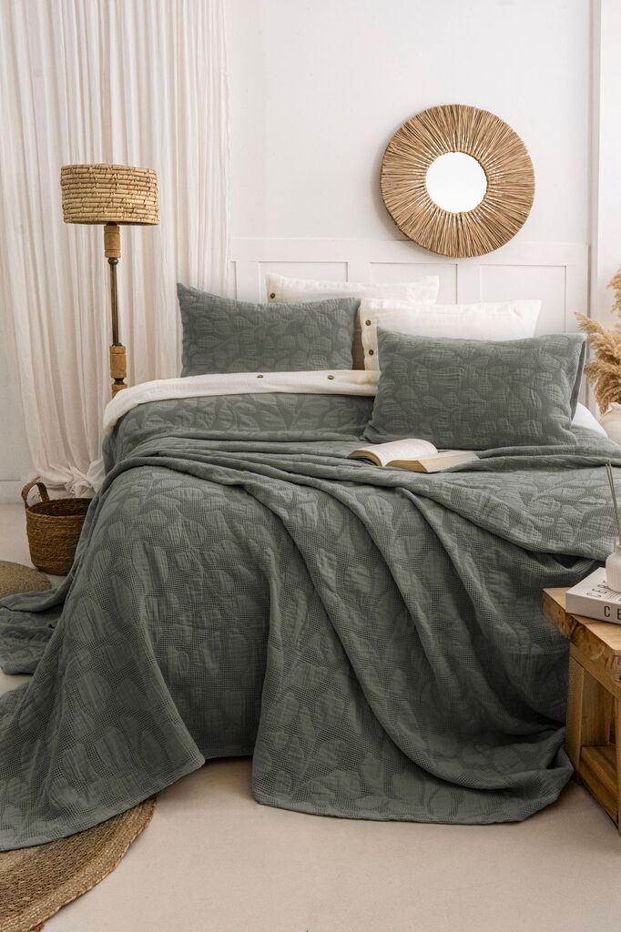 L'essentiel Maison Set Prekrivač i jastučnice Bambi, 240x260 cm, Zeleni