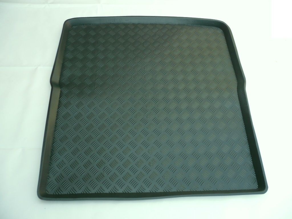 M-Plast Tipska kadica za gepek VW Passat B6 (2005-2014) Combi