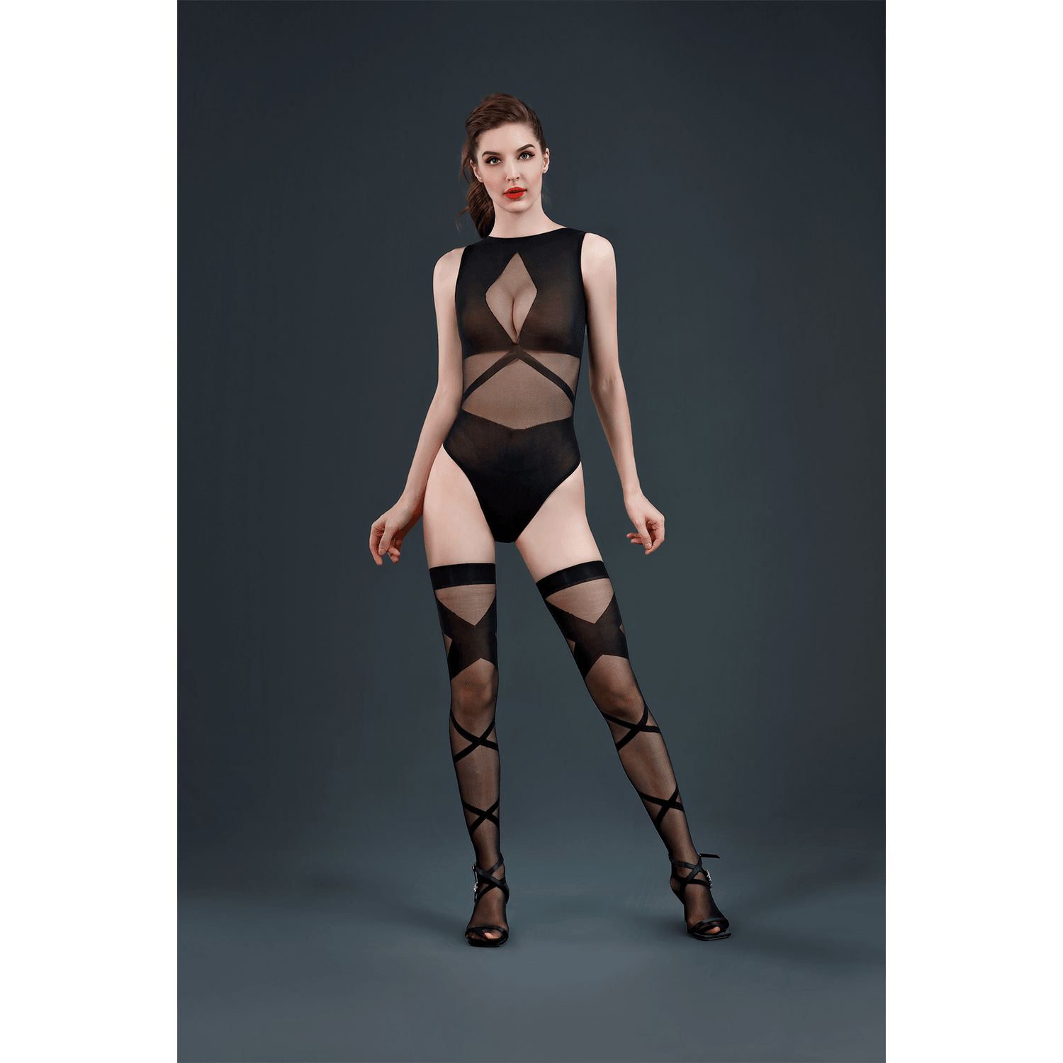 MOONLIGHT Sexy bodi i čarape Model 16