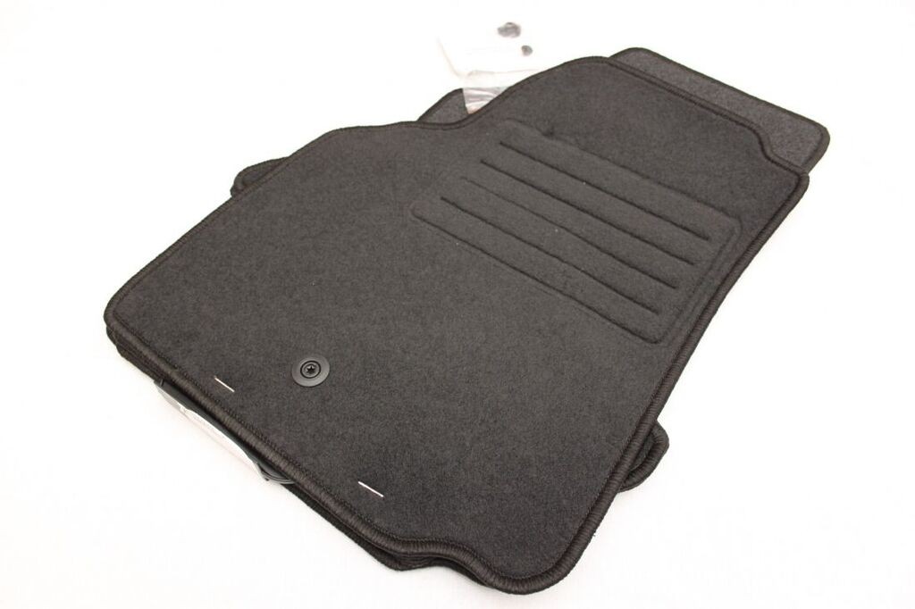 Petex Tipske patosnice za   Ford Puma/99-02/