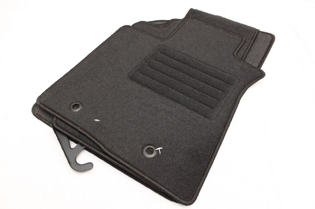 Petex Tipske patosnice za   Toyota Avensis/12+/