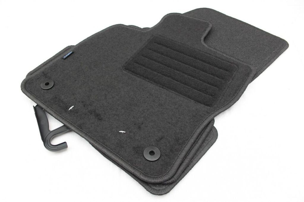 Petex Tipske patosnice za   SEAT Ateca (2016+)