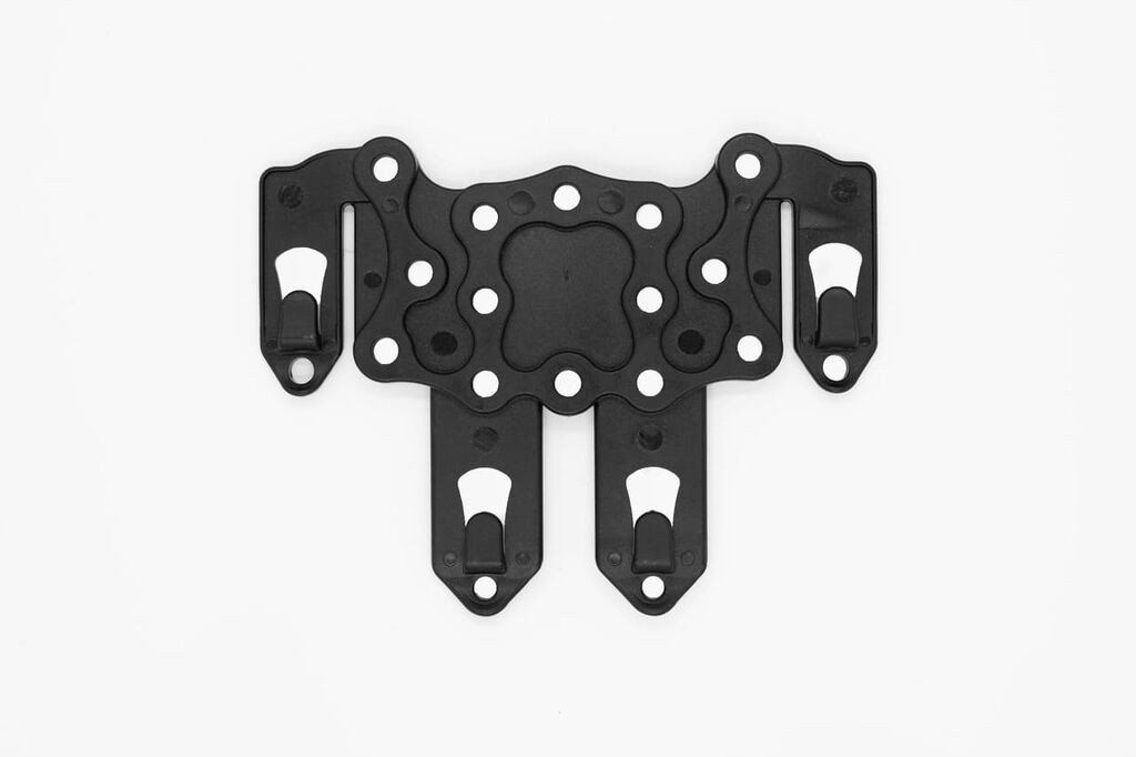 Platforma za grudi, Crna