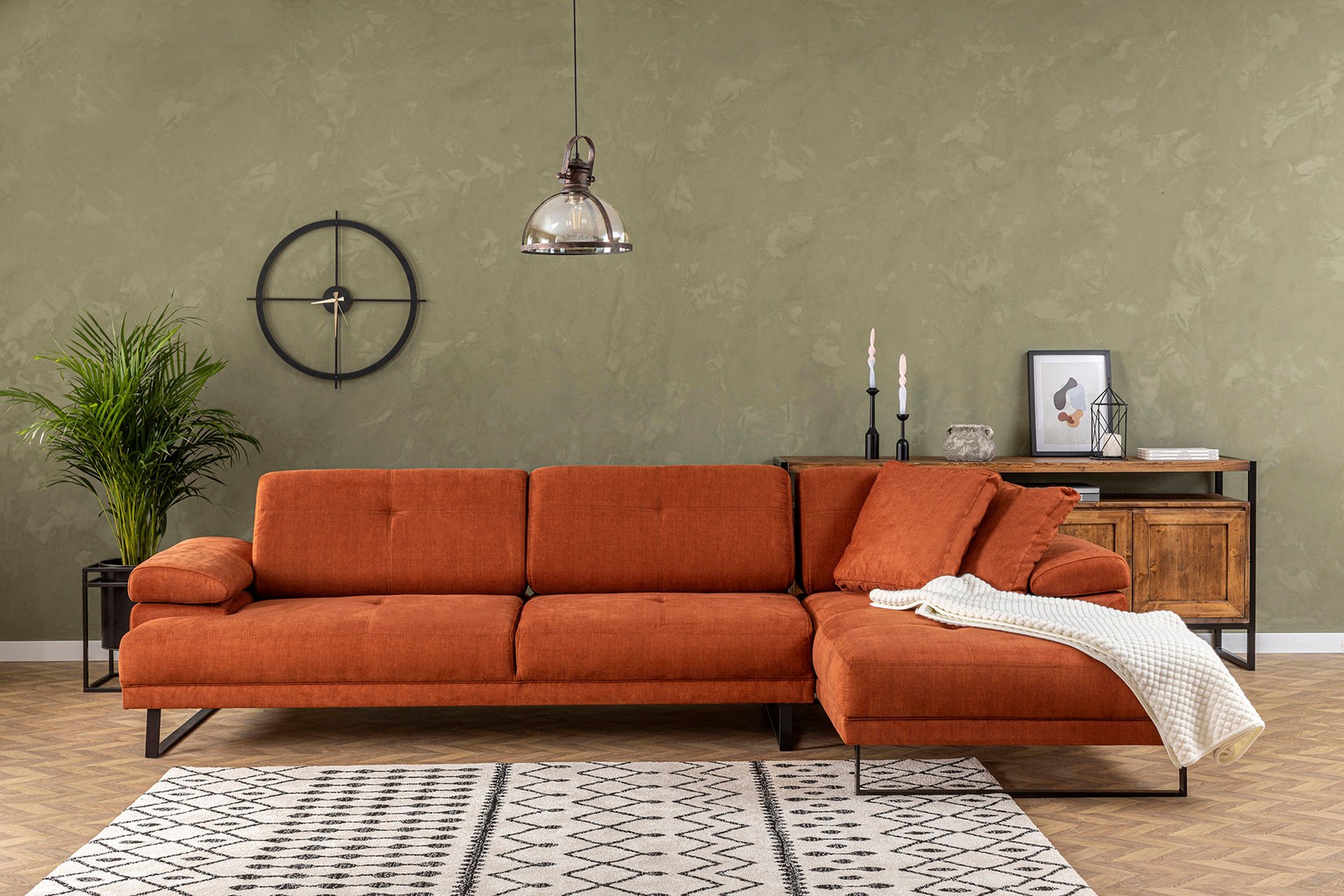 Atelier del Sofa Ugaona garnitura Mustang Narandžasta