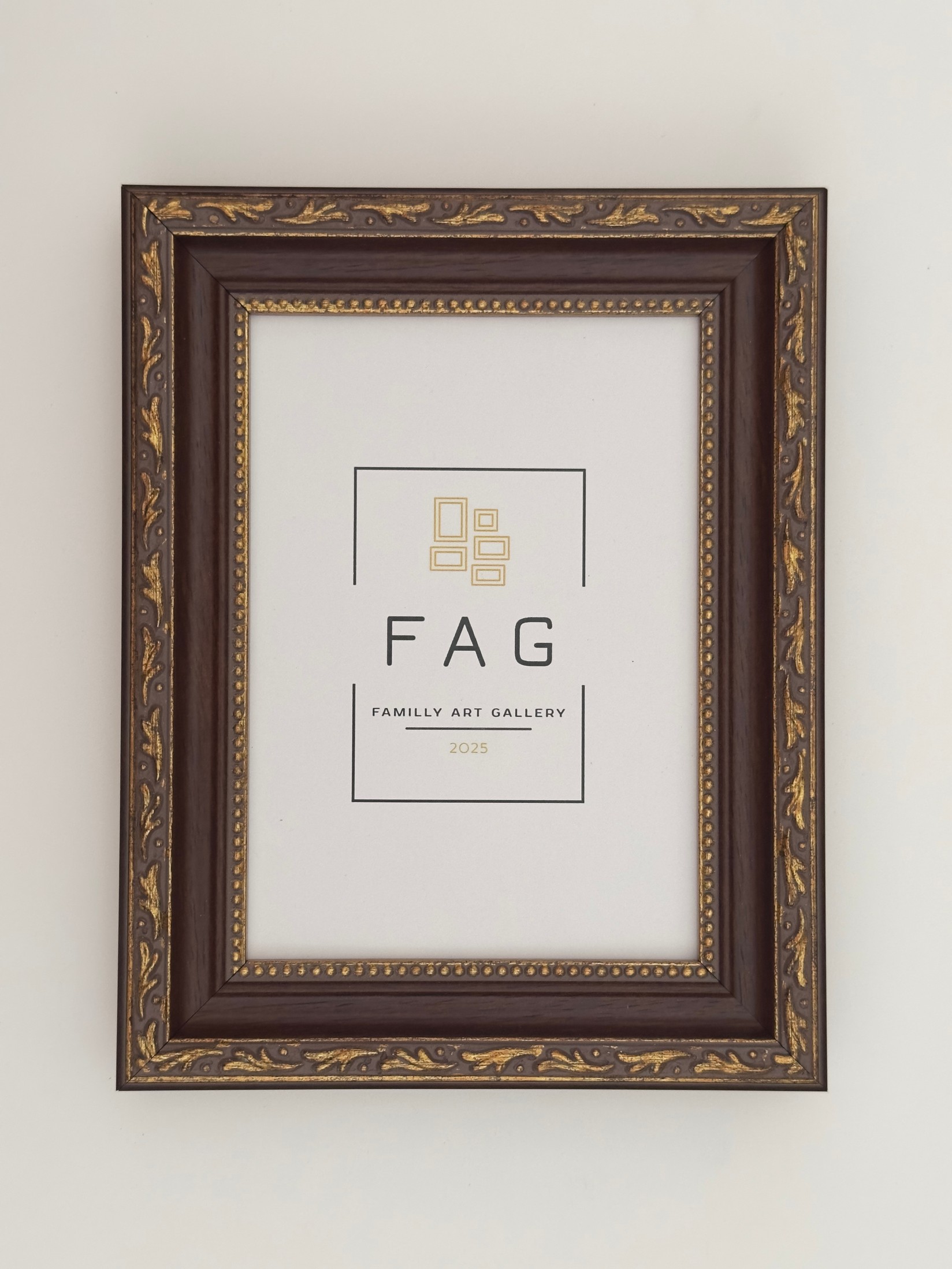 Family Art Gallery Ram za slike model L-35, 13x18cm, Orah