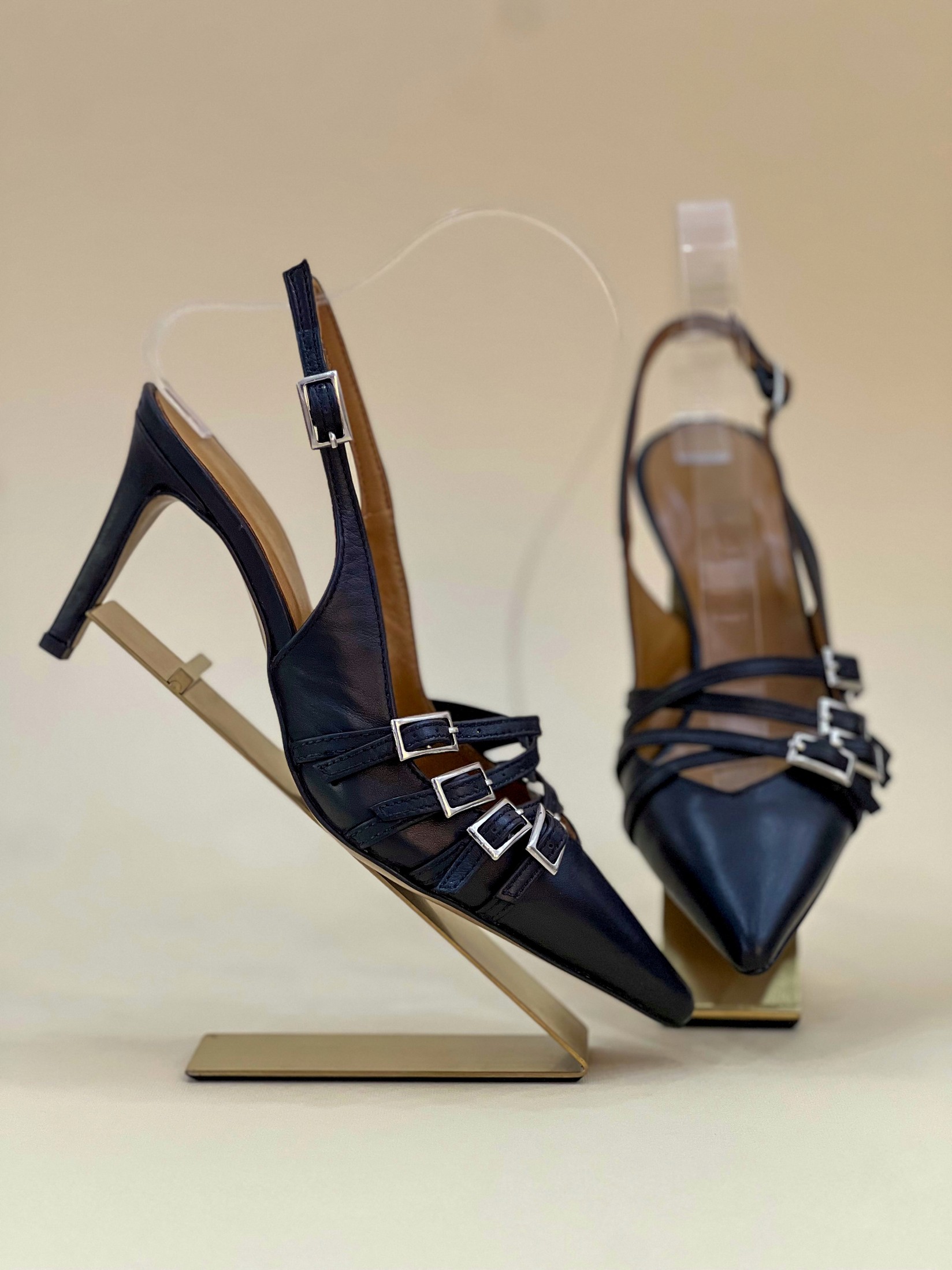 Azibi Ženske sandale na štiklu, Crne