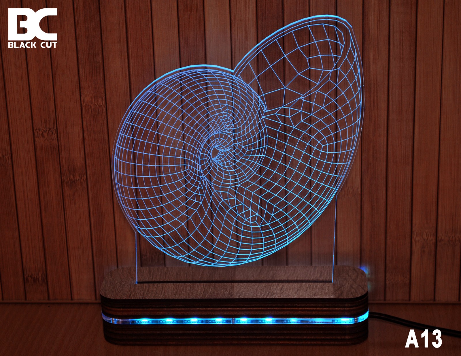 Black Cut 3D Lampa Puž, Svetloplava