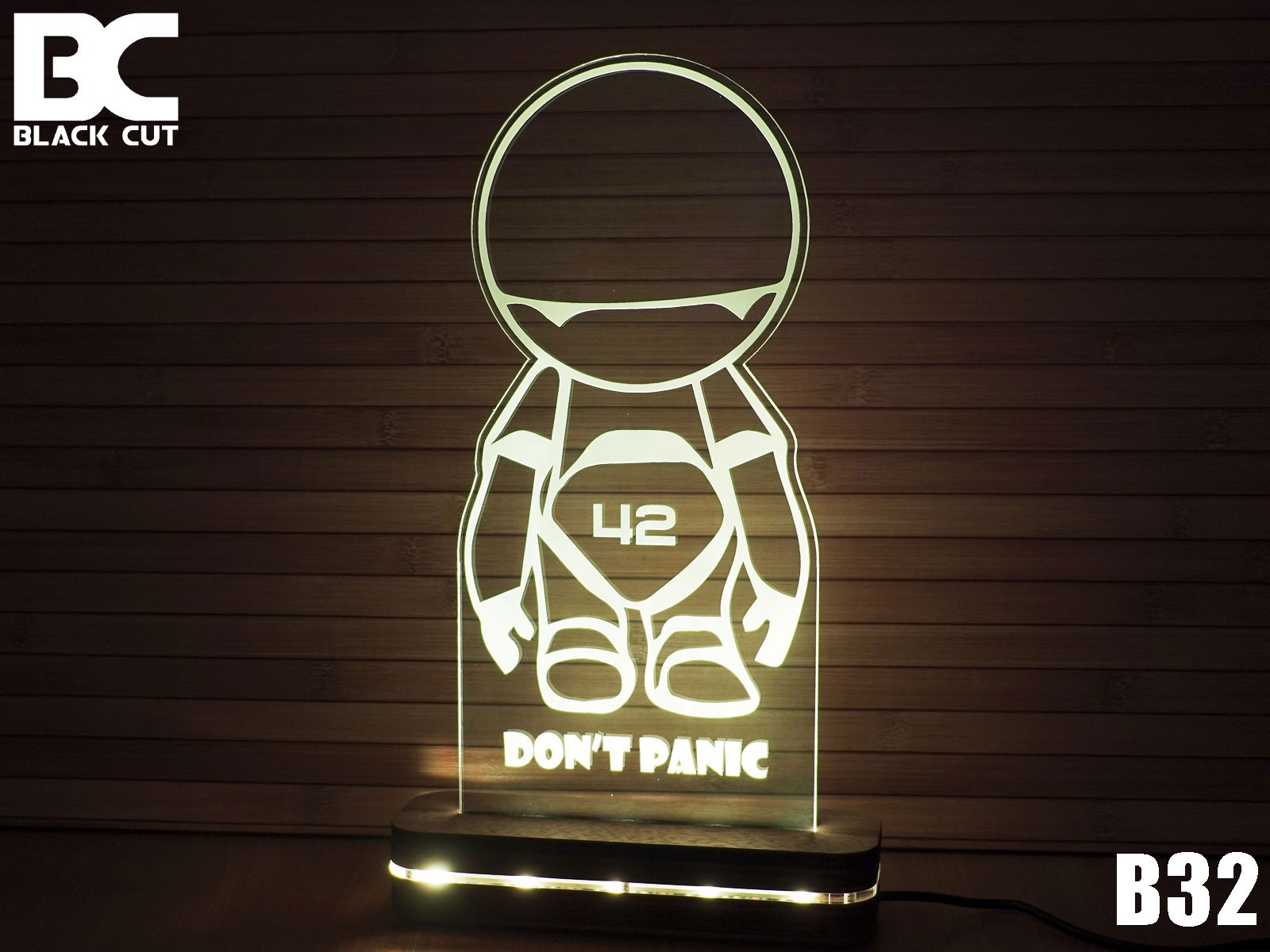 Black Cut 3D Lampa Dont Panic Toplo bela