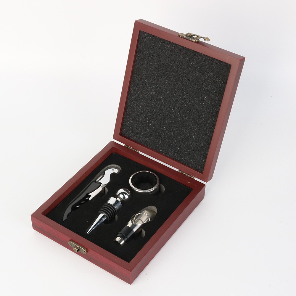 Vinski poklon set u kutiji Wood