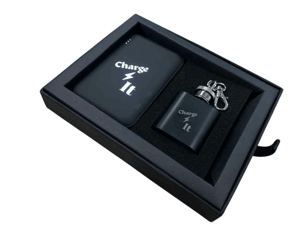 Poklon set "CHARGE IT" power bank + mini pljoska