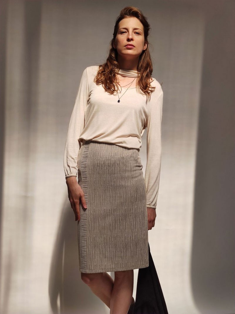 ORANGE Ženska pismo skunja krem