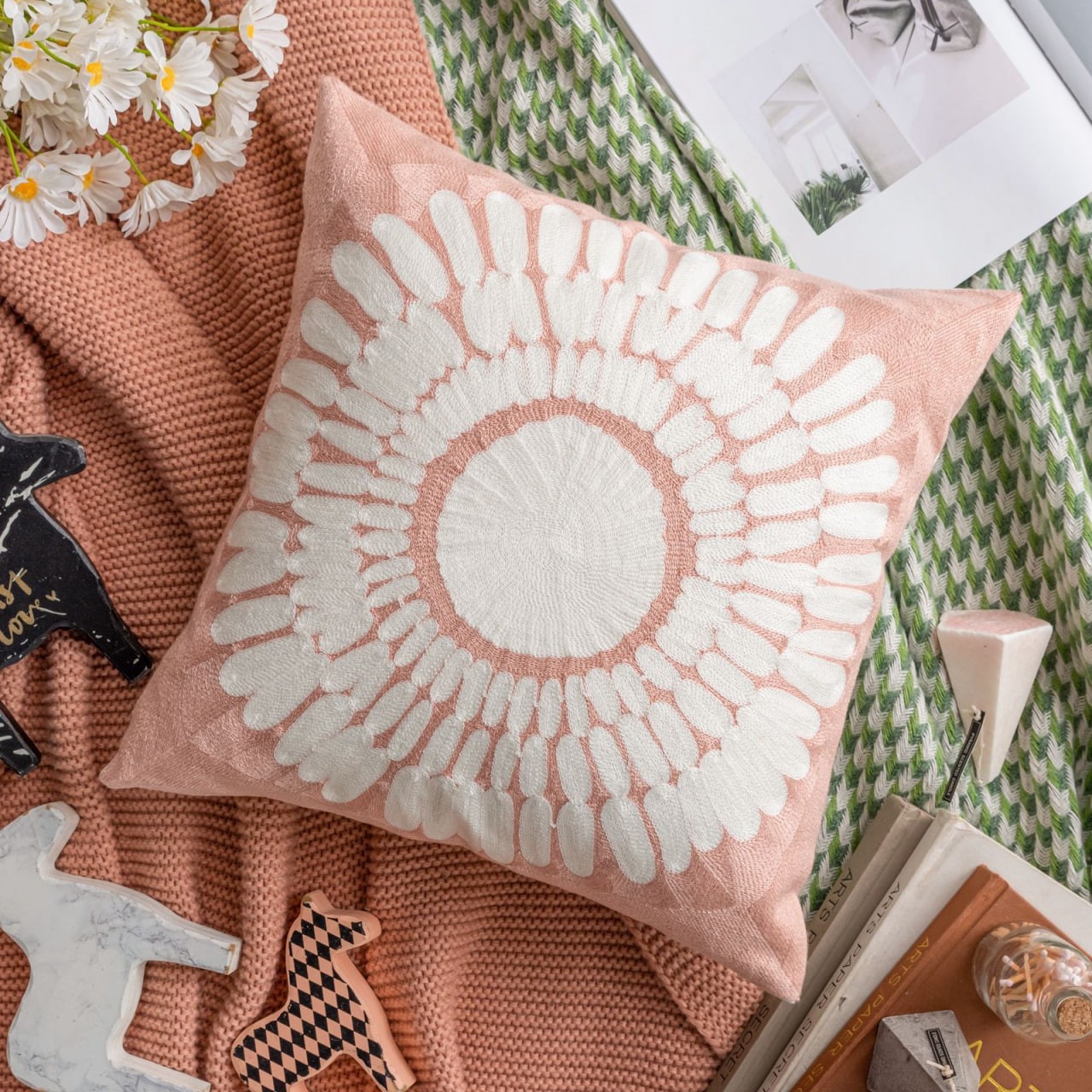 Amor - Decor Dekorativna jastučnica, 45 x 45 cm, Roze - bela