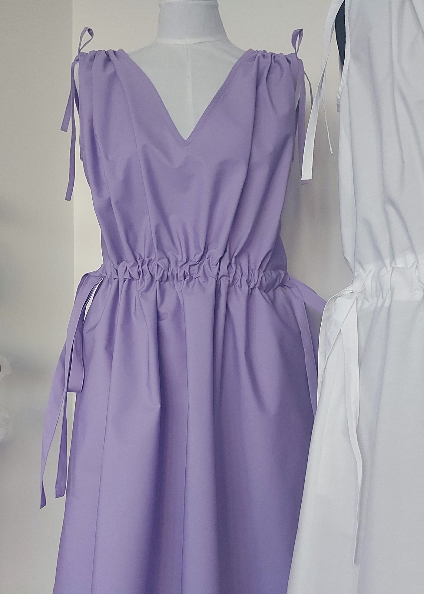 PAMUKLIK Ženska nabrana haljina sa tračicama i V izrezom NUVOLA ljubičasta