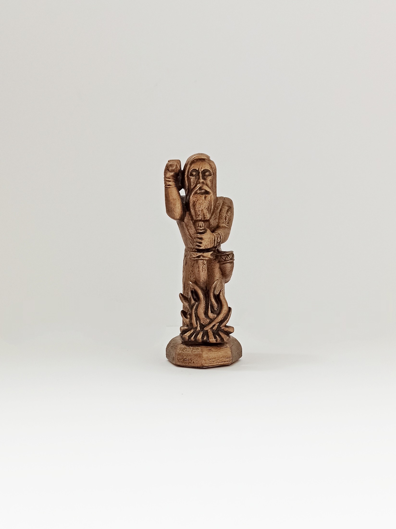 ROD Figura Nebeski kovač Svarog, Boja bronze