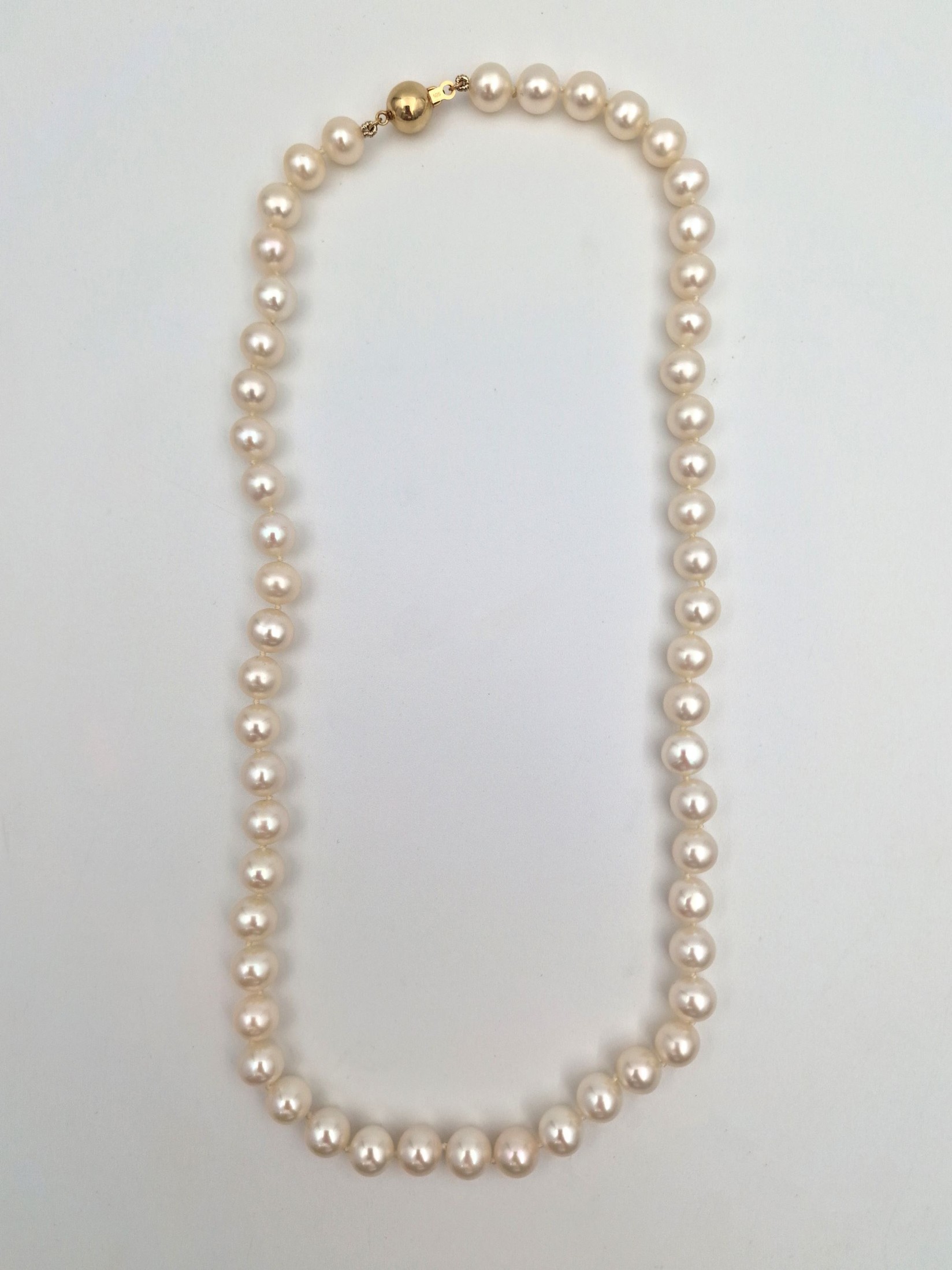 Ženska ogrlica sa biserima, Zlatna