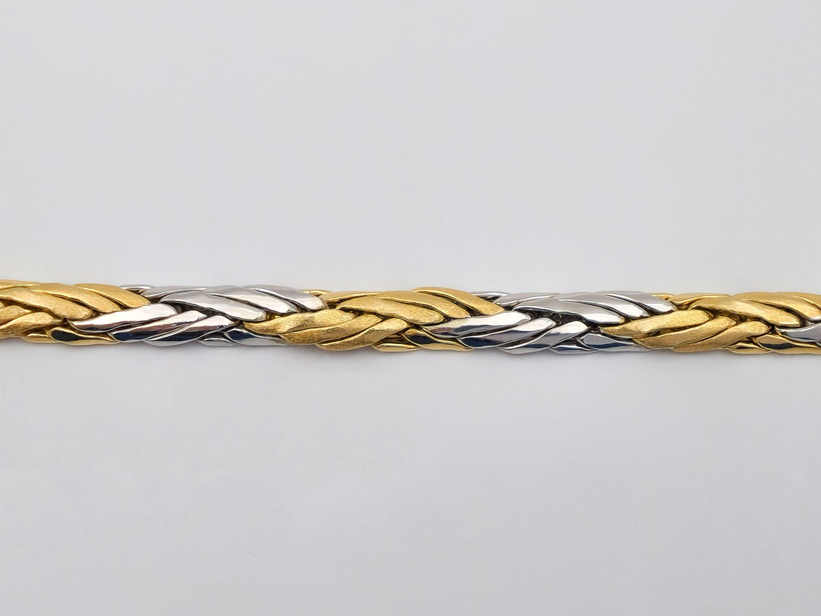 Ženska ogrlica u dve boje, Zlatna