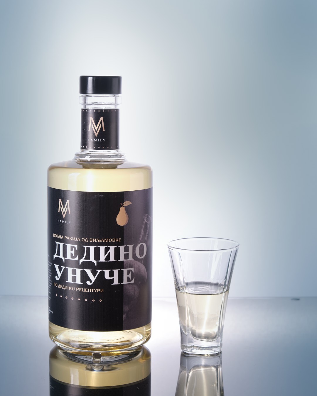 Dedino Unuče Voćna rakija Viljamovka, 0.7l