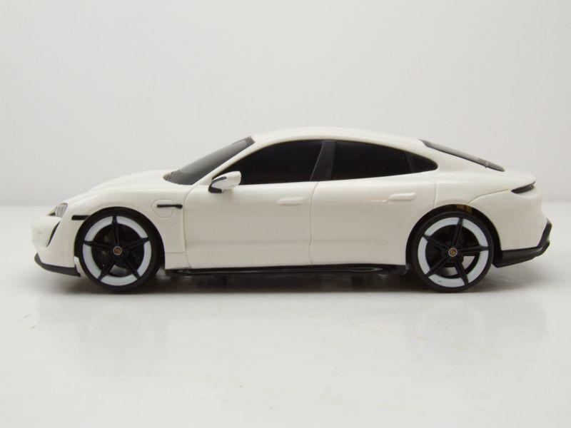 Selected image for MAISTO Automobil 1:24 Premium Porsche Taycan USB Tech RC 82339 beli