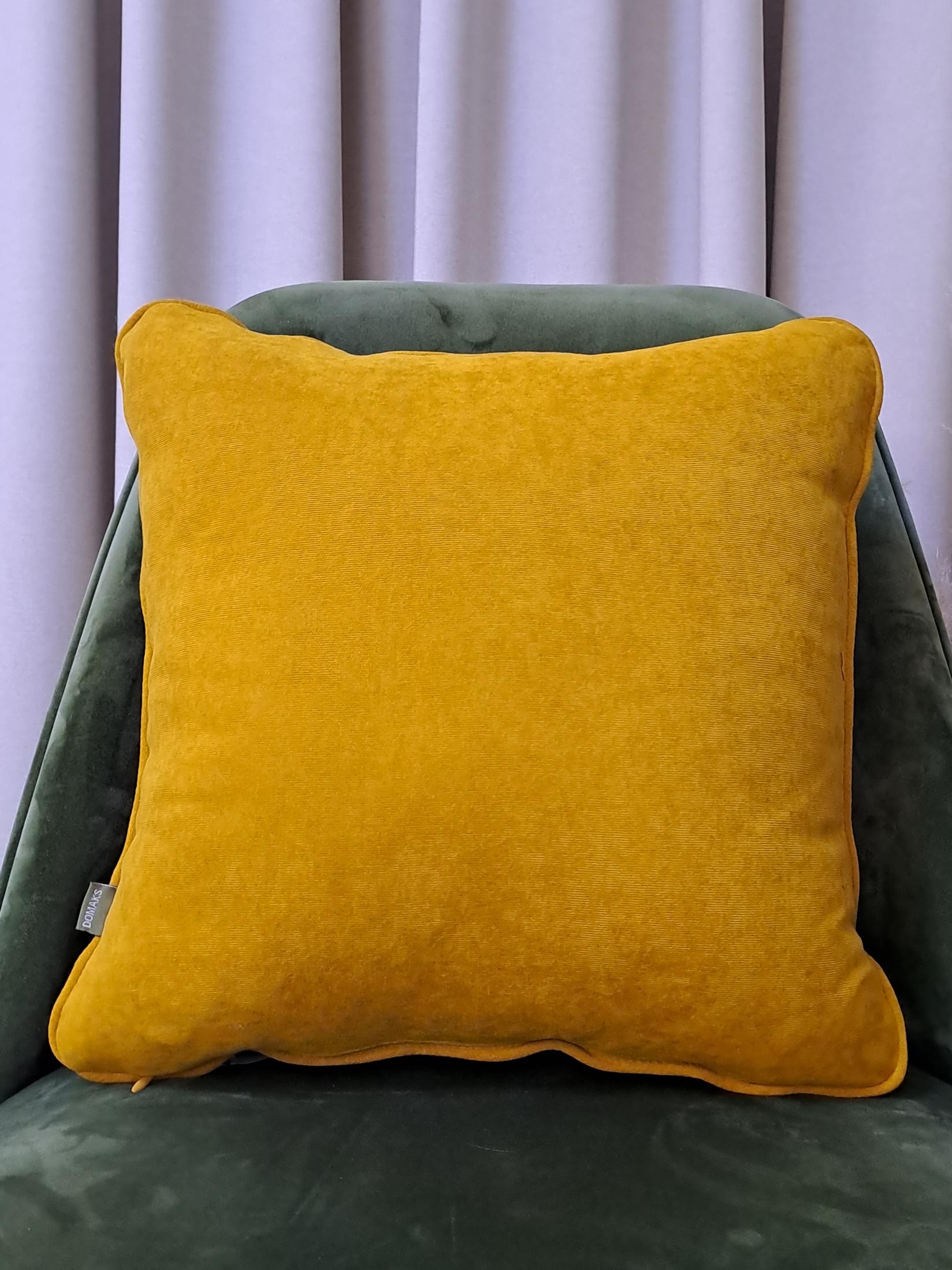 DOMAKS Dekorativni jastuk Plash 08 žuti
